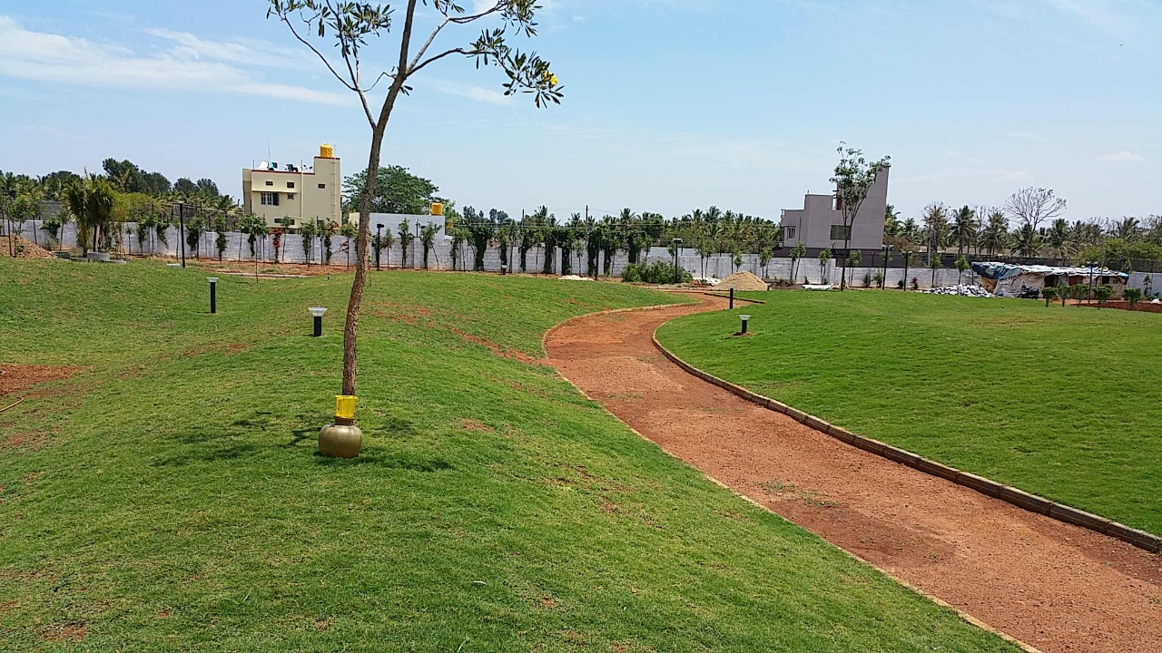 Lokish Garden